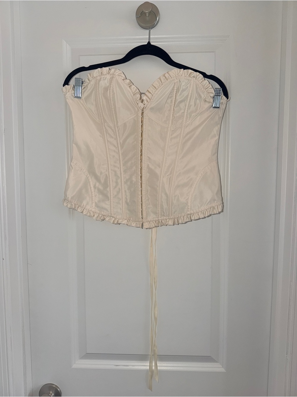 Victoria's Secret Y2K “Sexy Little Things” Cream Satin Strapless Corset Top